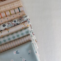 Neutral Quilt Fabric Bundle | Cottage Style Fat Quarter Bundle | Floral Stripe Gingham Fabric Set | AGF Beige Soft Palette